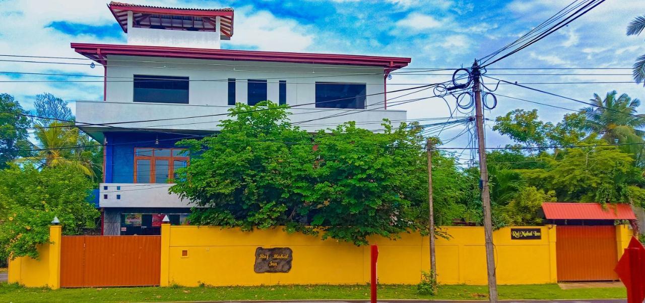 Raj Mahal Inn Wadduwa Exterior foto