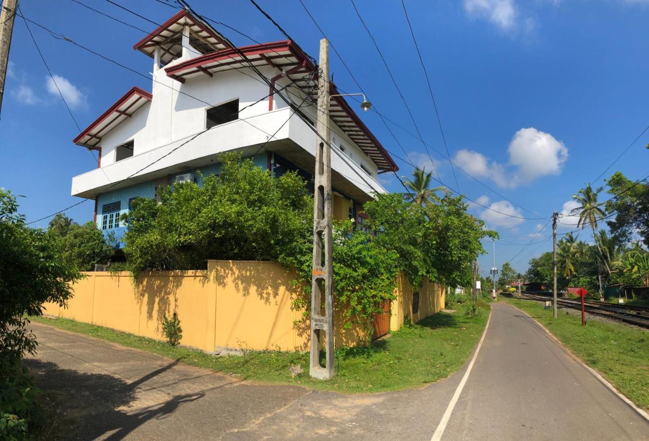 Raj Mahal Inn Wadduwa Exterior foto