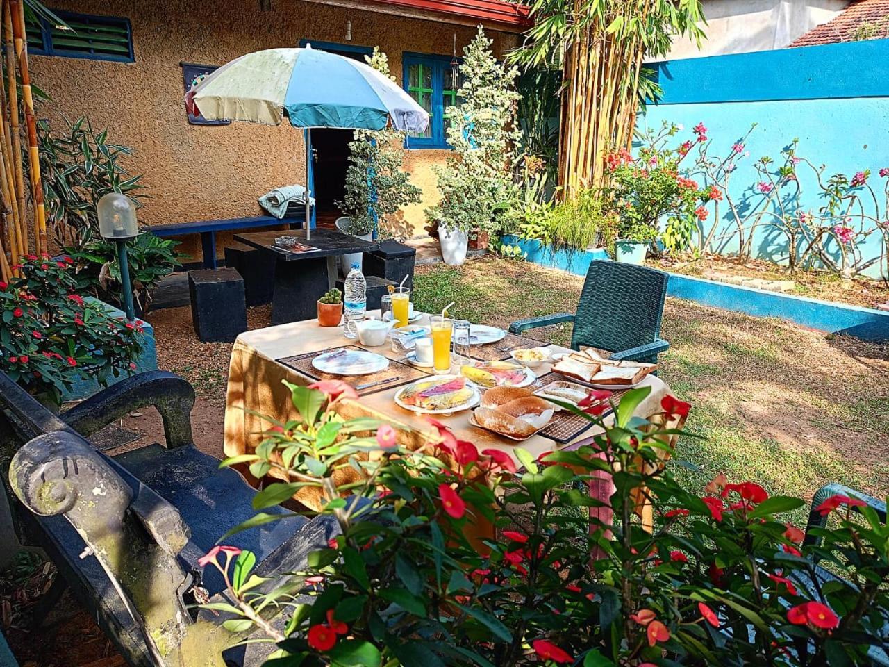 Raj Mahal Inn Wadduwa Exterior foto