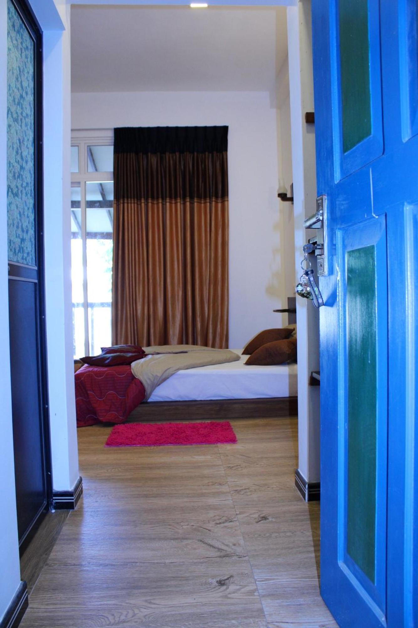 Raj Mahal Inn Wadduwa Exterior foto