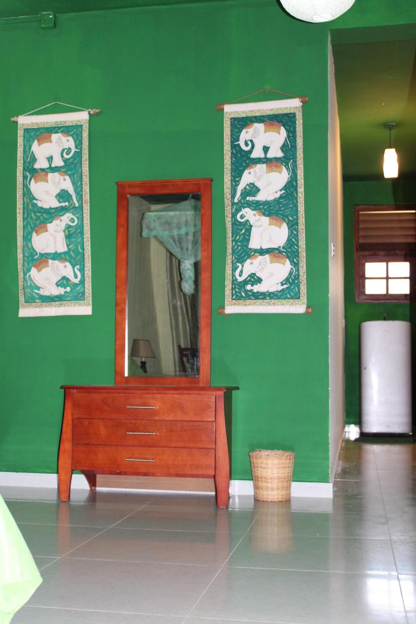 Raj Mahal Inn Wadduwa Exterior foto
